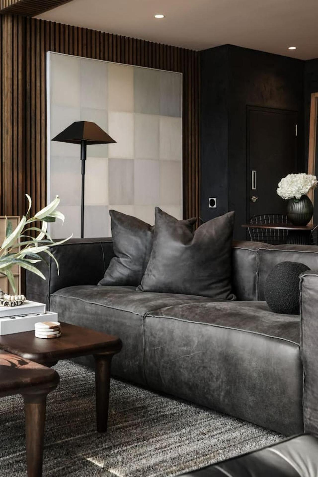 Modern Lux Loft-style Apartment *